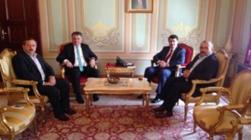 Ustaoğlu, İstanbul Valisi Şahin&rsquo;i Ziyaret Etti