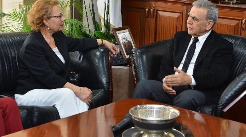 İzmir B&uuml;y&uuml;kşehir&rsquo;den Koruncuk Vakfına Destek