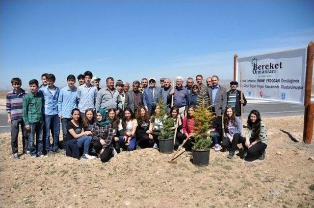 Karaman’da “bereket Ormanı” İçin Fidanlar Toprakla Buluştu