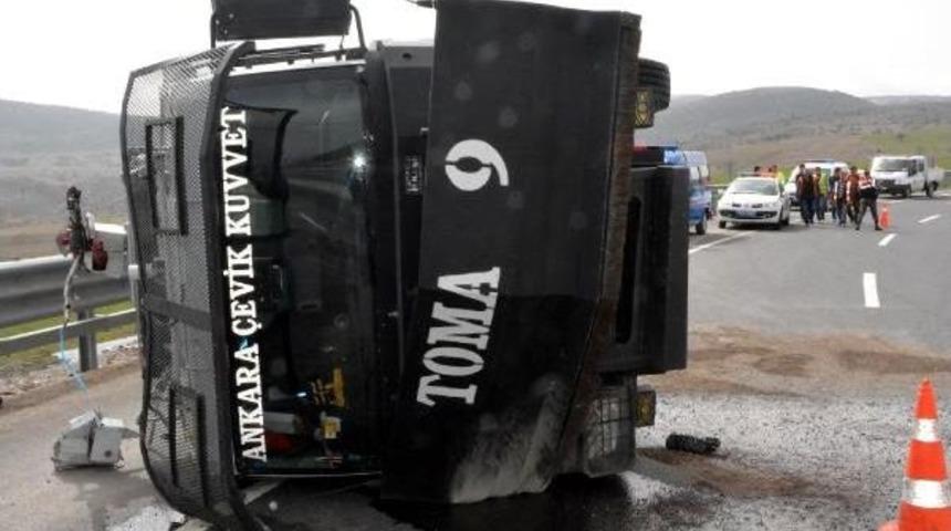 Cumhurbaşkanı Erdoğan I&ccedil;in Karab&uuml;k'e Giden Toma Kaza Yaptı (2) - Yeniden