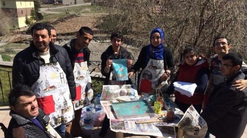 Engellilere Ebru Eğitimi