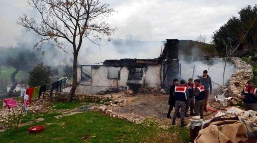 Engelli Kadın Yangında Can Verdi