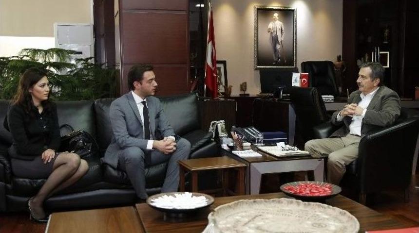 Başkan Ata&ccedil; Girişimci Gen&ccedil;lerle Buluştu