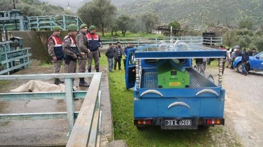 D&uuml;n Akşamdan Beri Kendisinden Haber Alınamayan 6 Yaşındaki &Ccedil;ocuğun Cesedi Kanalda Bulundu