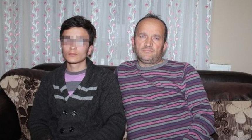 &Ouml;ğretmenden &Ouml;ğrencisine Dayak İddiası