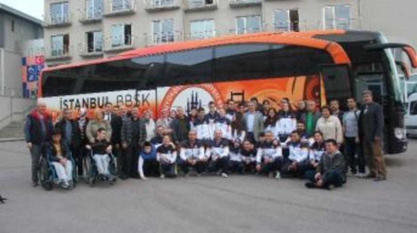 İstanbul B&uuml;y&uuml;kşehir Belediyeli Y&uuml;z&uuml;c&uuml;ler Yunanistan&rsquo;da