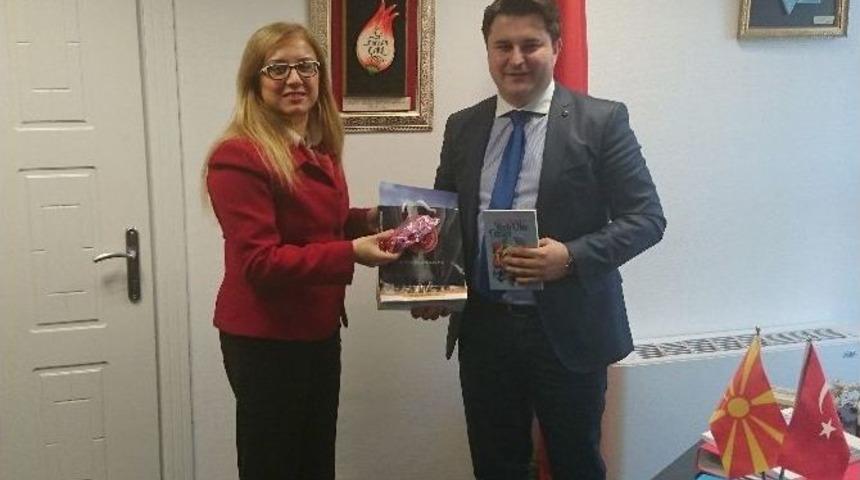 Makedonya Cumhurbaşkanı Gyorge İvanov&rsquo;a Nevşehir&rsquo;den Fahri Doktora