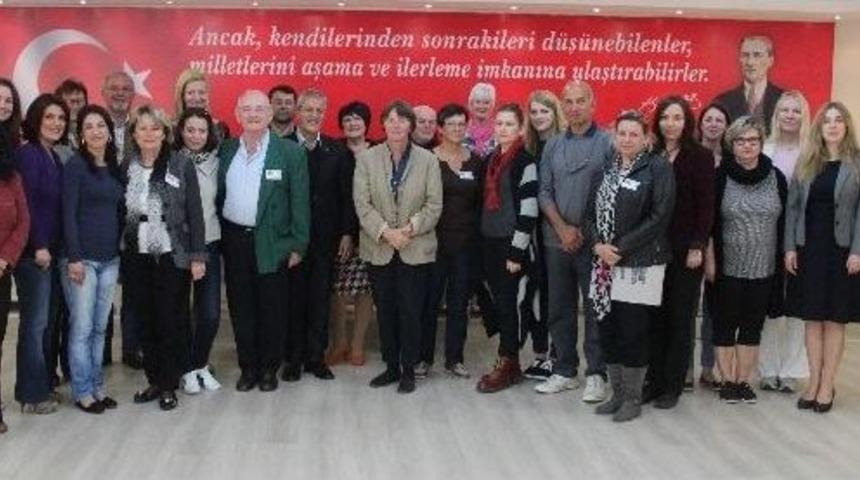 Alanya Yabancılar Meclisi&rsquo;nden G&ouml;&ccedil;men Projesine Destek