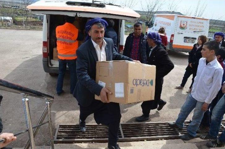 İstanbullu Öğrencilerden Karacadağlı Öğrencilere Yardım Eli G2