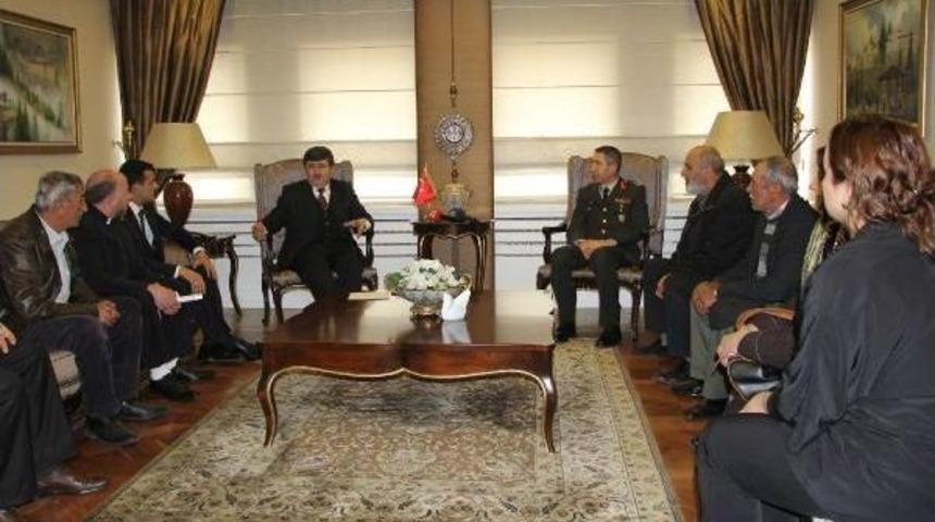 Hayırseverin Bağışladığı Evin Tapusu Şehit Ailesine Teslim Edildi