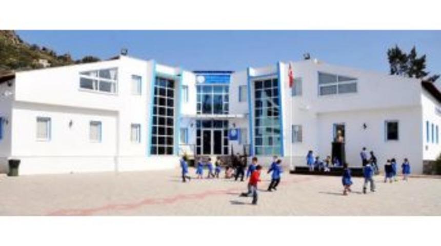 Tacizle Su&ccedil;lanan &Ouml;ğretmen G&ouml;revden Alındı