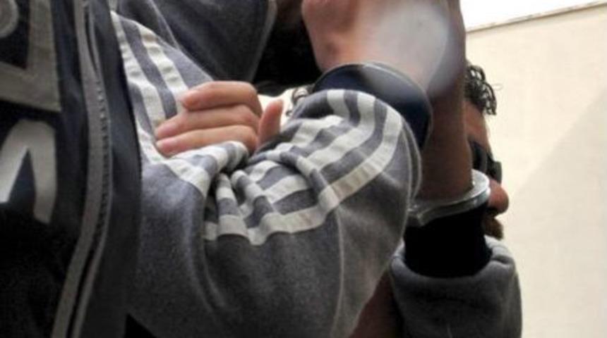 250 Gram Esrarla Yakalanınca Tutuklandı