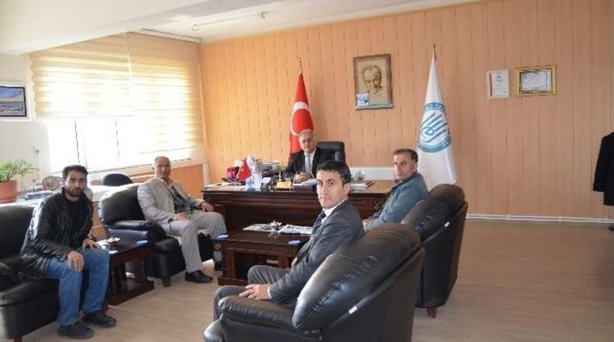 Basın Mensuplarından Adilcevaz Myo M&uuml;d&uuml;r&uuml;ne Ziyaret