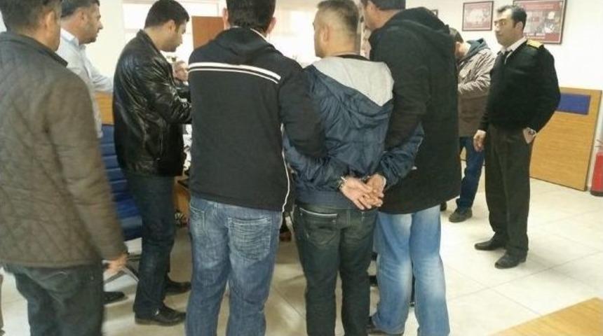 Kuşadası&rsquo;nda Sahte Vekalet Operasyonu