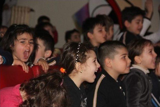 &rsquo;su Damlası&rsquo; Final&rsquo;de Sahnelendi 2