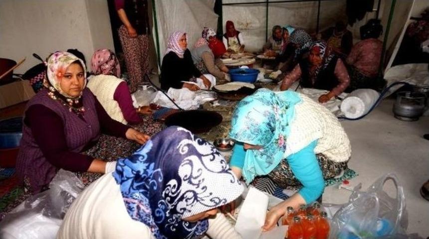 Fedak&acirc;r Anneler Okul İ&ccedil;in Seferber Oldu