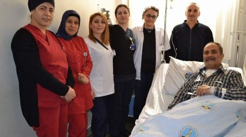 Nefes Almakta Zorlanan Hasta Ameliyat Edildi