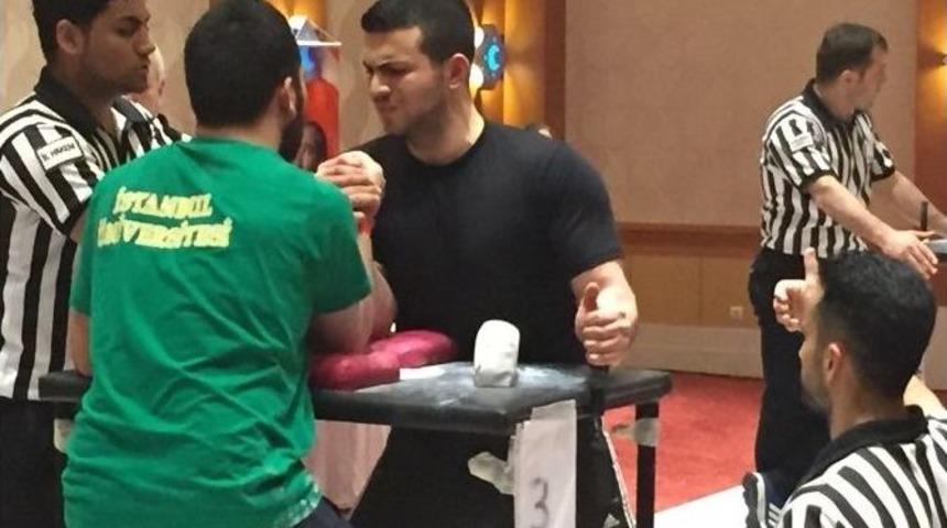 Bilek G&uuml;reşi Şampiyonasından Derece İle D&ouml;nd&uuml;ler