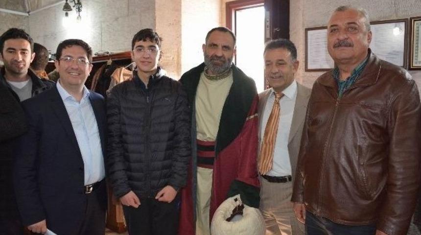 Başkan Yazgı, Ygs T&uuml;rkiye 2&rsquo;incisini &Ouml;d&uuml;llendirdi