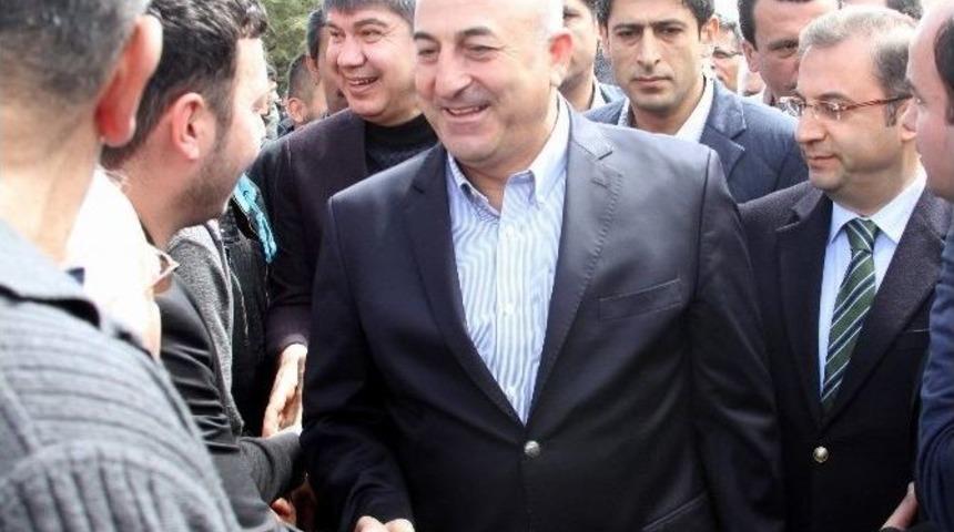 Dışişleri Bakanı Mevl&uuml;t &Ccedil;avuşoğlu Antalya&rsquo;da