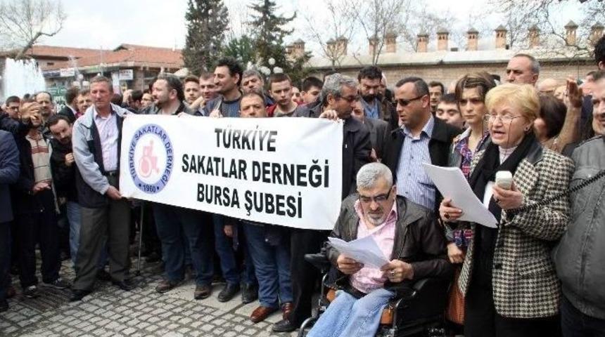 Engelliler, Sınırsız Ulaşım Hakkını Geri İstedi