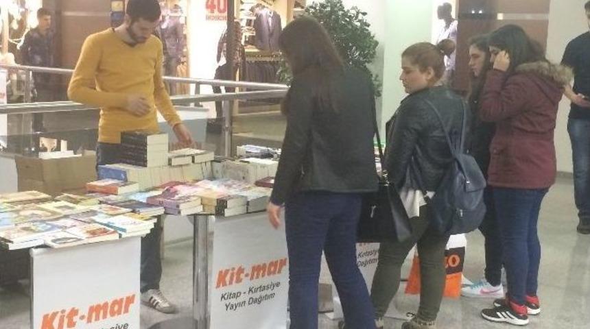 Palerium Avm&rsquo;de Kitap Sergisi A&ccedil;ıldı