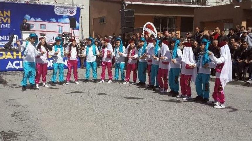 Esenyurt Ardahan K&uuml;lt&uuml;r Evi Hizmete A&ccedil;ıldı