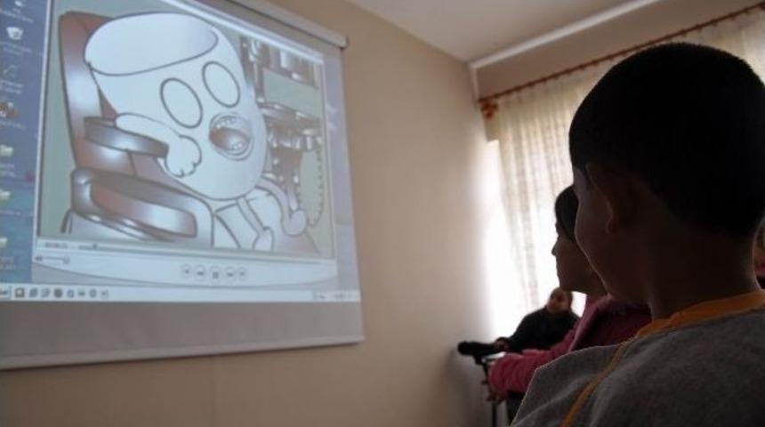 Gemerek&rsquo;te &Ccedil;ocuklara Diş Taraması Yapıldı