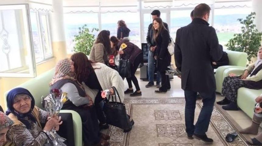 Gen&ccedil; Girişimcilerden Huzurevi&rsquo;ne Ziyaret