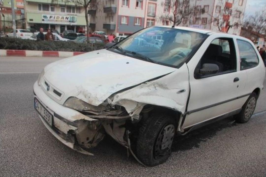 Bilecik&rsquo;te Meydana Gelen Trafik Kazasında 3 Kişi Yaralandı