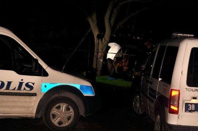 İşsiz Adam Kendini Ağaca Astı 2