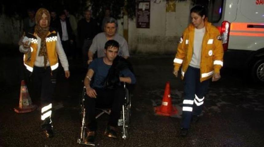 Parkta Bıçaklı Gasp