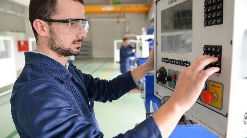 Butgem Meslek Sahibi Yapmaya Devam Ediyor