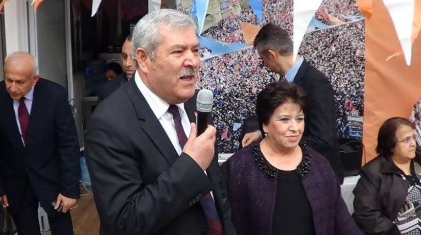 Hakkı Atila Se&ccedil;im B&uuml;rosunu A&ccedil;tı