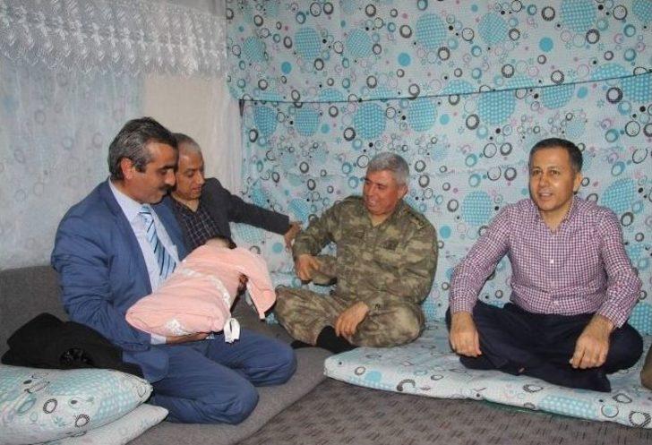 Vali Yerlikaya Çadır Kenti Ziyaret Etti G5