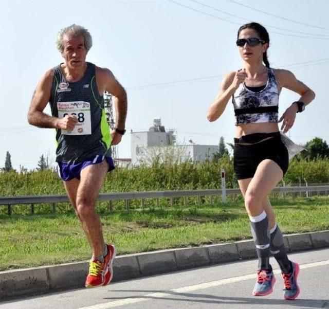 11'inci Uluslararası Tarsus Yarı Maratonu Koşuldu