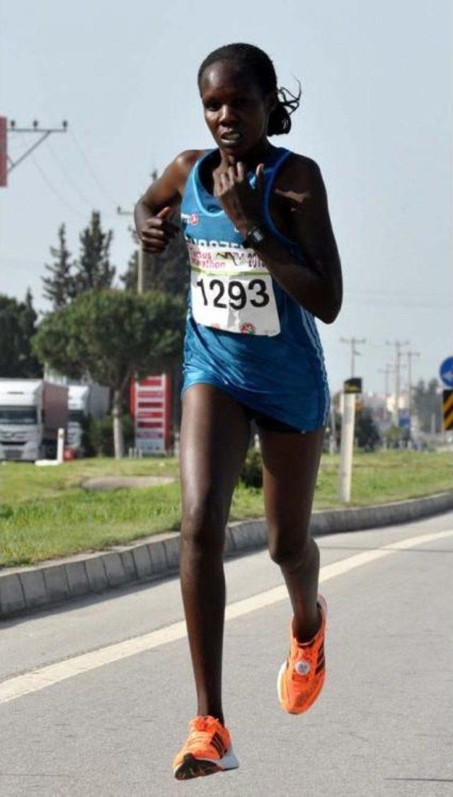 11'inci Uluslararası Tarsus Yarı Maratonu Koşuldu