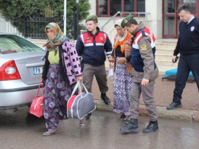 30 Yaşındaki Kadın 85 Yaşındaki Babaannesini Baltayla Öldürdü (2)