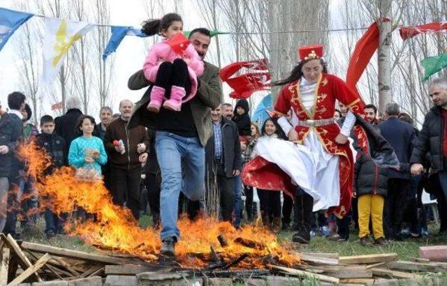 Sivas'ta Türk Ocakları'ndan Nevruz Kutlaması