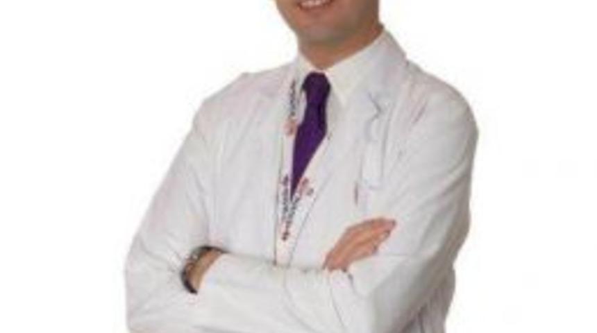 G&ouml;z Doktoru &Ouml;zk&ouml;k, B&uuml;y&uuml;k Anadolu Hastanesi&rsquo;nde Hasta Kabul&uuml;ne Başladı