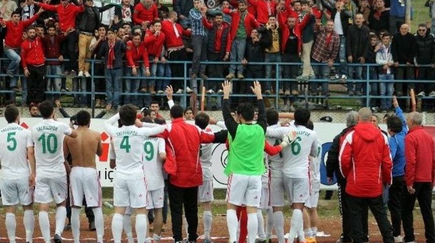 Yalovaspor Adım Adım Şampiyonluğa İlerliyor