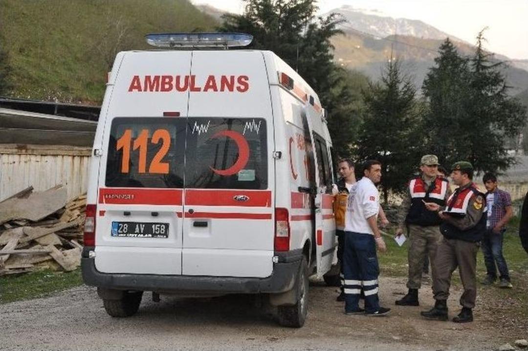 Giresun&rsquo;da Kaza: 2 &Ouml;l&uuml;, 2 Yaralı