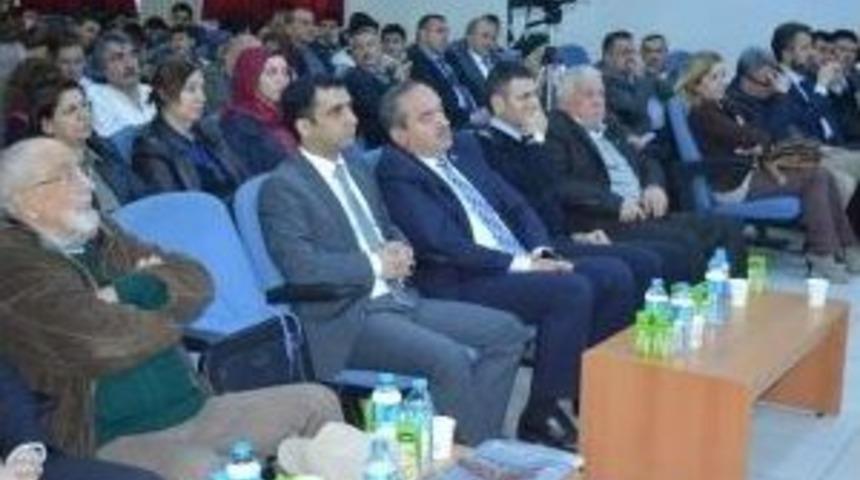 Ulus İl&ccedil;e Tarihi Konferansı Verildi
