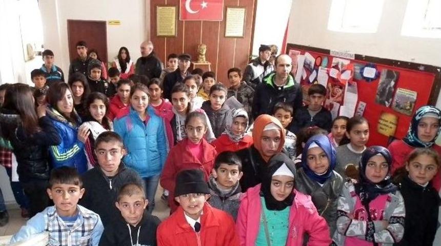 Sarıkamış’ta Hadis Okuma Ve Ezberleme Yarışması Düzenlendi