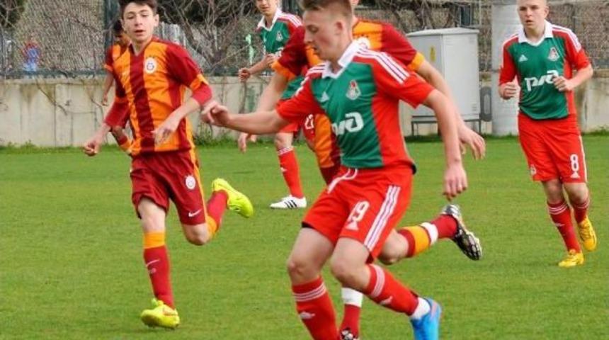 Uluslararası &Ccedil;ocuk Futbol Turnuvası Sona Erdi