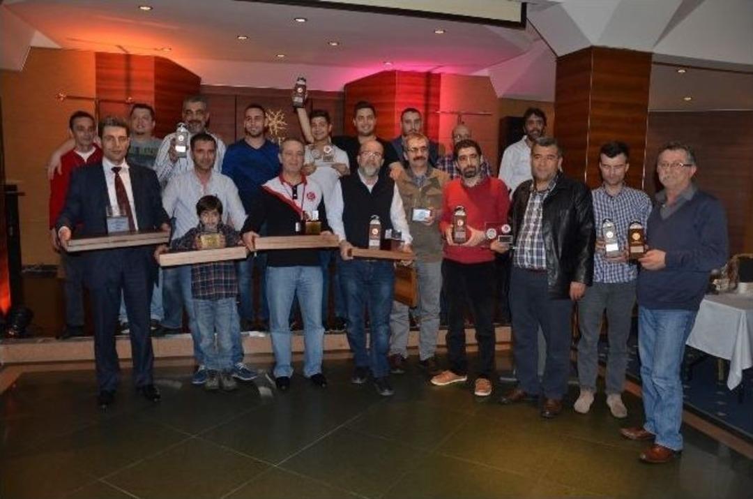 Tavlacılar Bursa&rsquo;da Kıyasıya Kapıştı