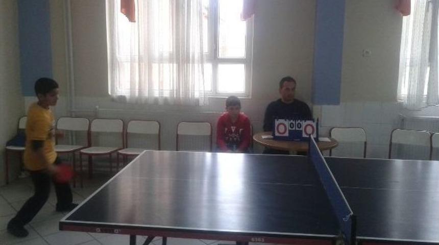 K&uuml;&ccedil;&uuml;k Şampiyonlar Kenan Evren Ortaokulundan