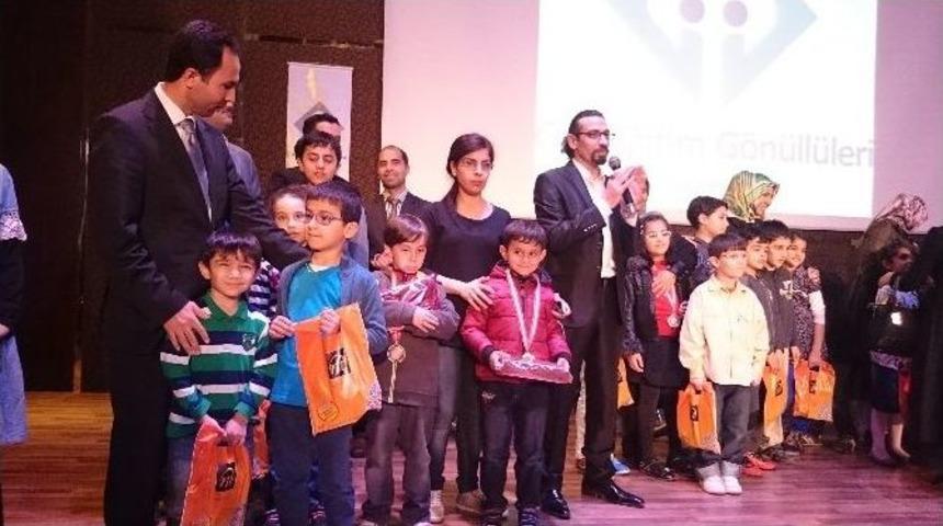 Kitap Okuyan Bilir Yarışmasının &Ouml;d&uuml;l T&ouml;reni Yapıldı