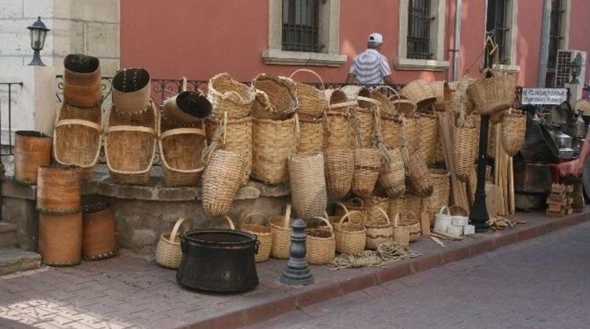 Sepet&ccedil;ilik, Kaybolmaya Y&uuml;z Tutuyor