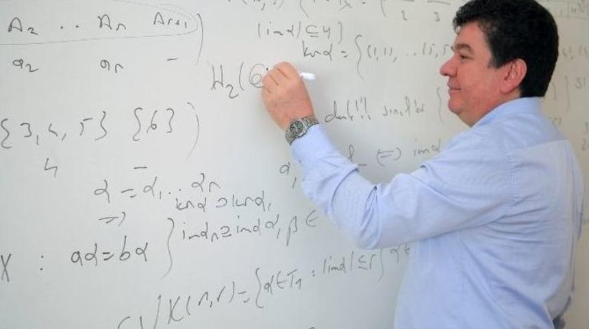 Prof. Dr. Ayık: "matematiği Sevmiyorsanız Nefret De Etmeyin"